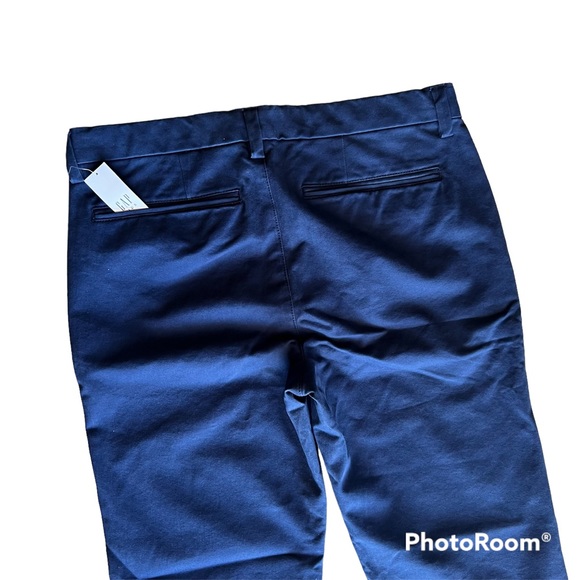 NWT GAP Kids Uniform Skinny Khakis with Gap Shield - Picture 4 of 7